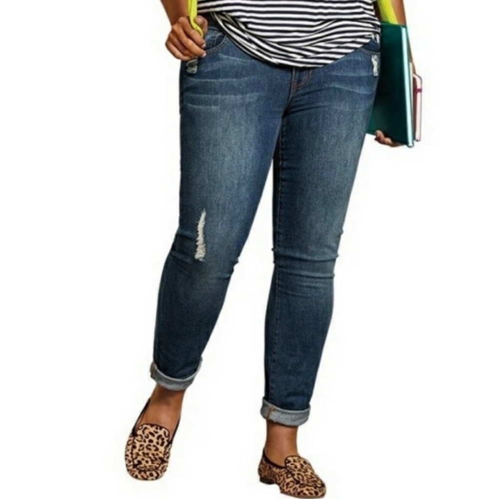 Cabi Curvy Mid Rise Distressed Skinny Jeans